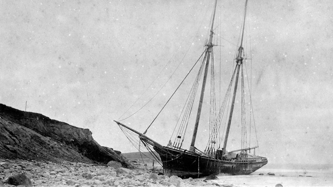Lewis King 1887 aground 16 x 9